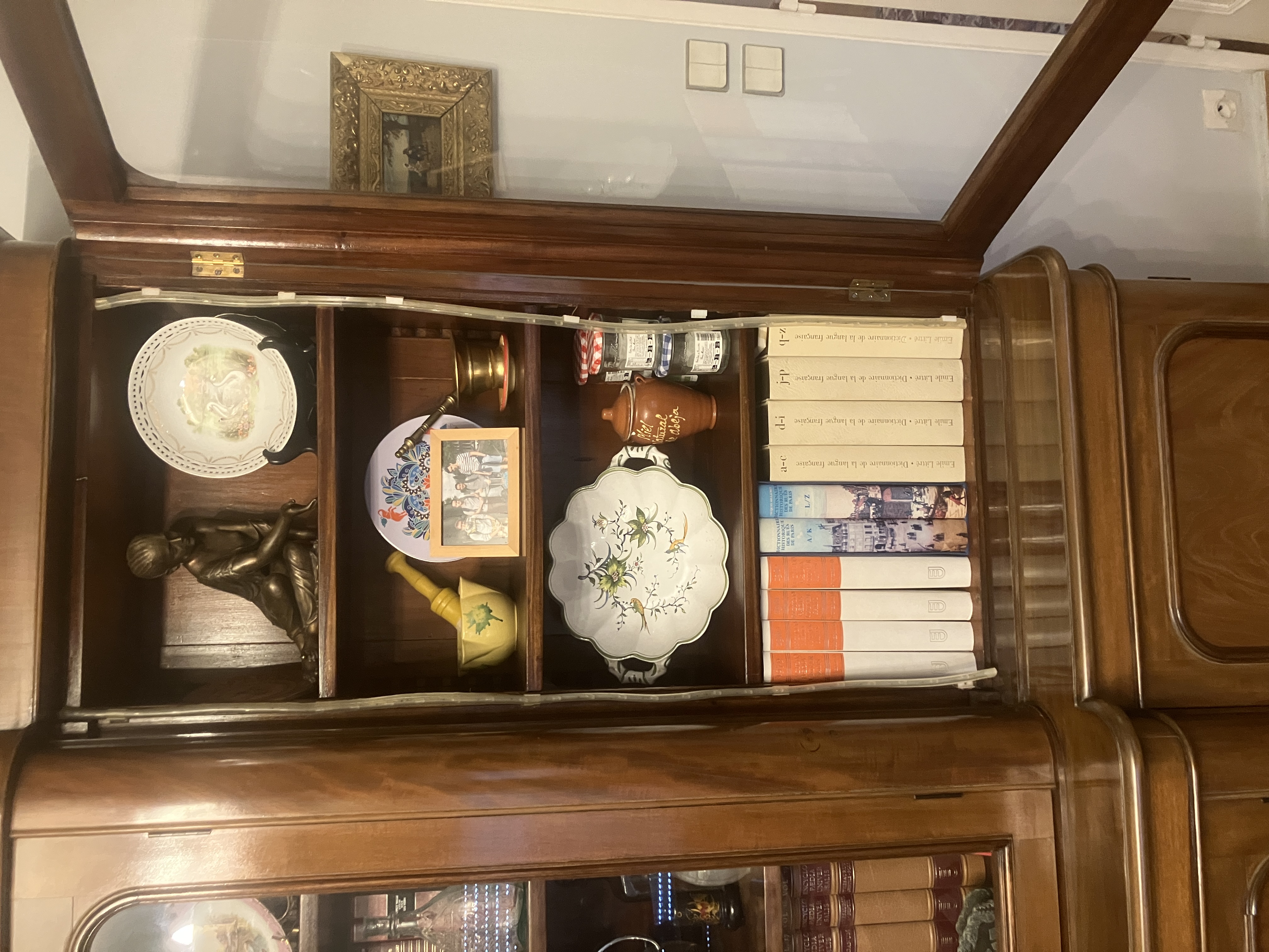 Bibliotheque Salon (6)